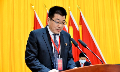 3.陕焦公司副总经理、黄陵煤化工公司党委书记孙润录作党委报告.JPG