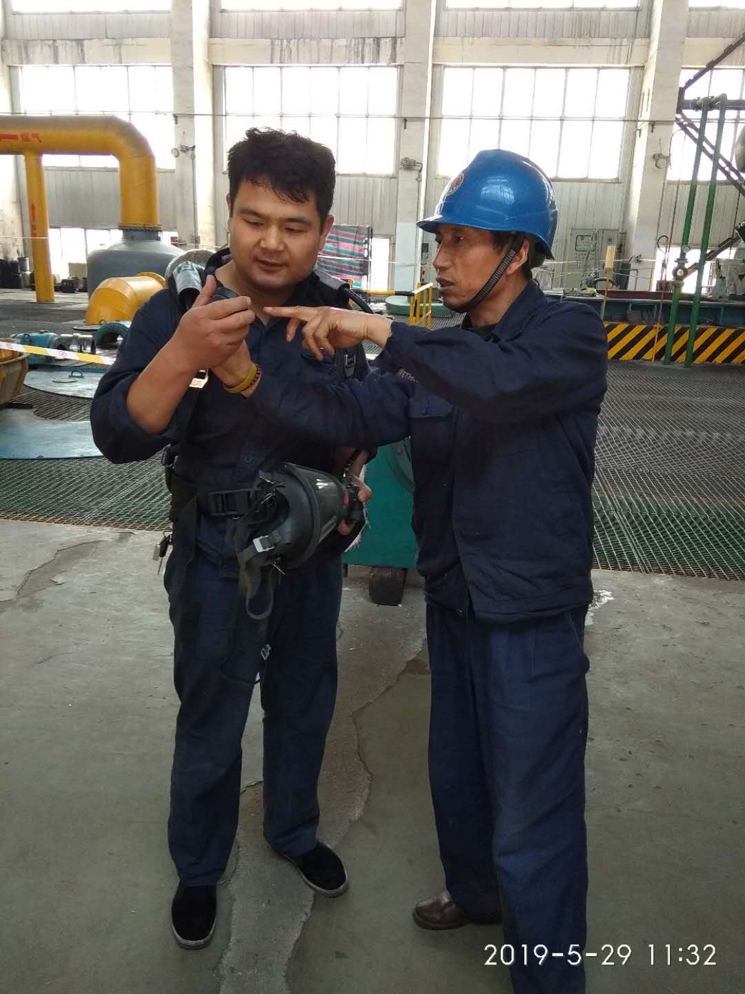 初入醇氨车间1.jpg